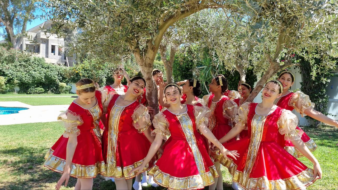 Тунис танец. Танец флешмоб 2023. Танец 2023 года флешмоб. Модные танцы 2023.