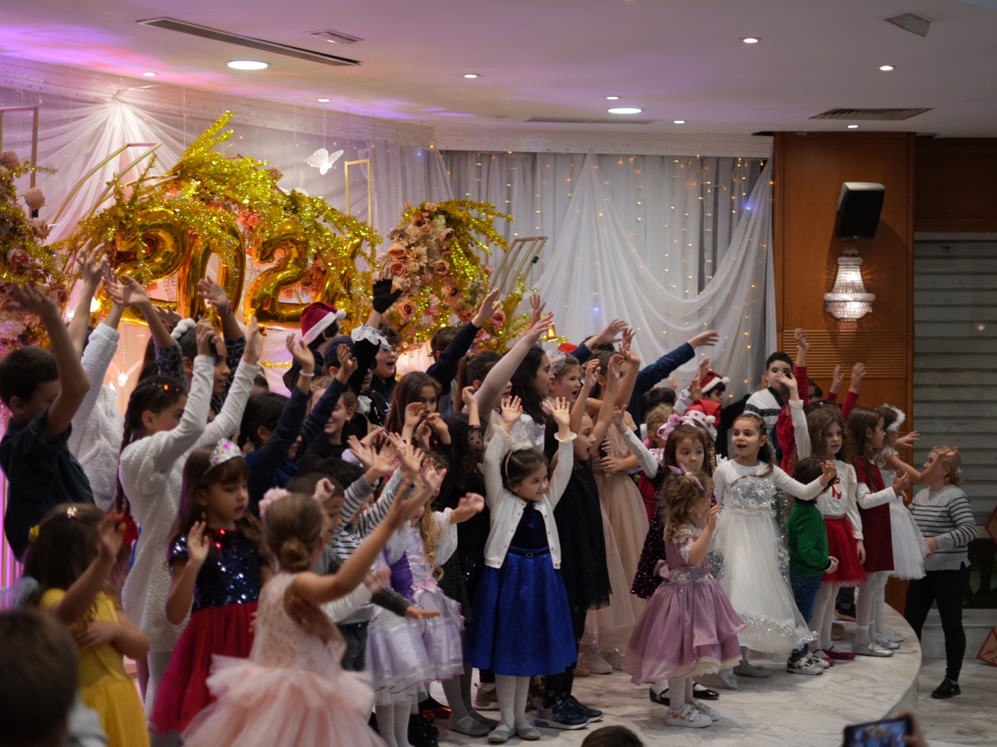 Новогодний утренник для детей соотечественников в Тунисе